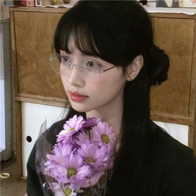 下午一点的她